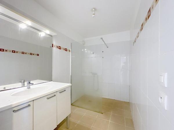 FORT-DE-FRANCE - BEAU T3 dans un écrin de verdure