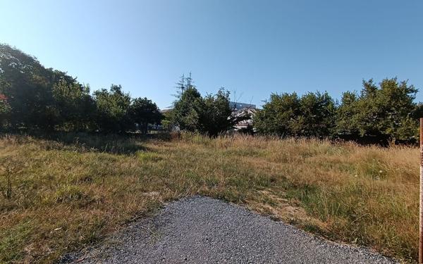 Terrain à vendre    Bassens