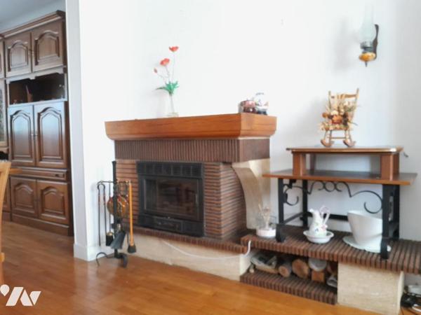FLEURY LES AUBRAIS - MAISON INDEPENDANTE - 4 PIECES PRINCIPALES  (84,66 m²) BON ETAT - ASCENSEUR