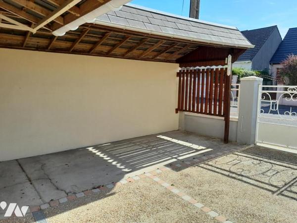 FLEURY LES AUBRAIS - MAISON INDEPENDANTE - 4 PIECES PRINCIPALES  (84,66 m²) BON ETAT - ASCENSEUR