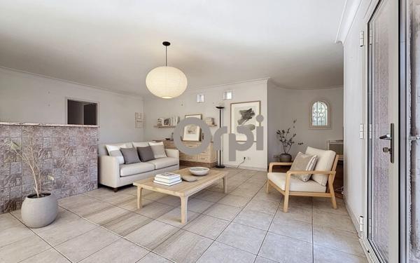 Appartement à vendre    4 pièces • 126 m2 Fréjus