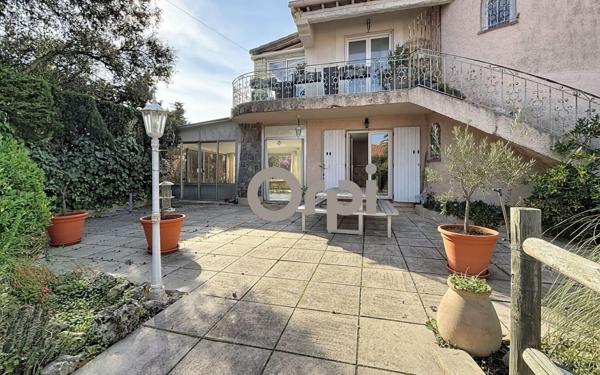 Appartement à vendre    4 pièces • 126 m2 Fréjus