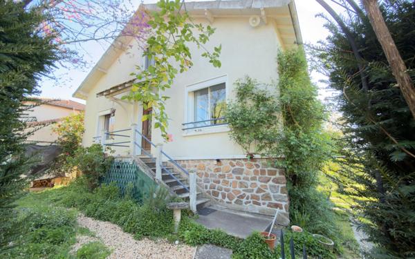 Maison à vendre    5 pièces • 103,44 m2 Saint-Junien