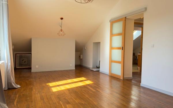 Maison à vendre    5 pièces • 103,44 m2 Saint-Junien