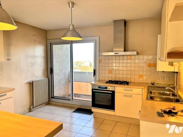 Echirolles, 4p+C dernier etage, terrasse, parking + garage (en sus)