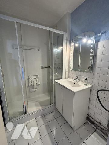 Echirolles, 4p+C dernier etage, terrasse, parking + garage (en sus)