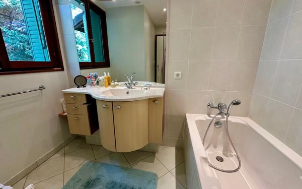 Maison à vendre    6 pièces • 167 m2 Mornant