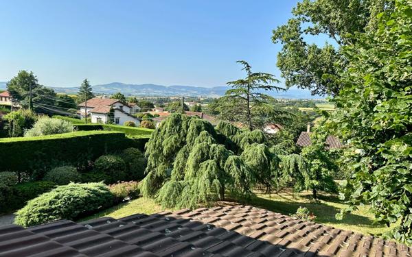 Maison à vendre    6 pièces • 167 m2 Mornant