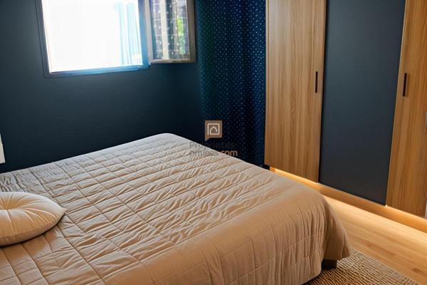 Pessac Maison de plain-pied avec une belle parcelle fort potentiel avec deux garages  et une dépendance