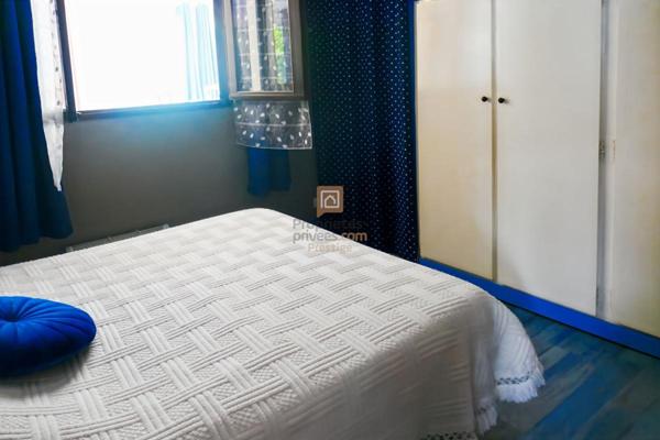 Pessac Maison de plain-pied avec une belle parcelle fort potentiel avec deux garages  et une dépendance