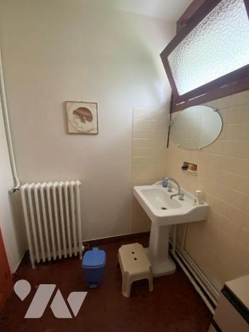 VALLE DE L'EURE 
Venez découvrir cette jolie maison ancienne mais rénovée au c?ur d'un charman...