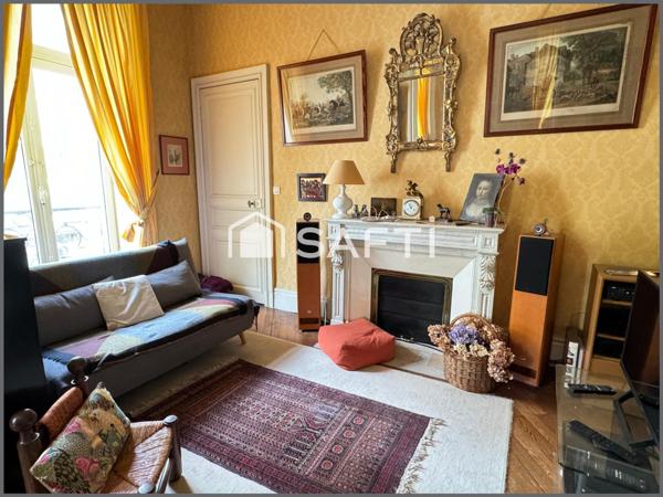 CHÂTEAU DES DUCS DE BRETAGNE, SEULE CHARGÉE