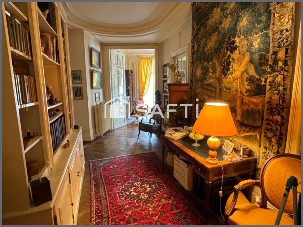 CHÂTEAU DES DUCS DE BRETAGNE, SEULE CHARGÉE