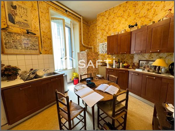 CHÂTEAU DES DUCS DE BRETAGNE, SEULE CHARGÉE