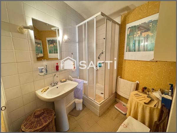 CHÂTEAU DES DUCS DE BRETAGNE, SEULE CHARGÉE