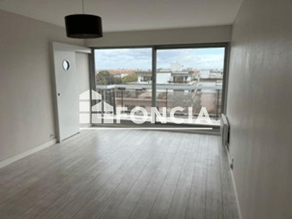 Location Studio 35.2 m² - 4 RUE FRANCK DELMAS La Rochelle 17000