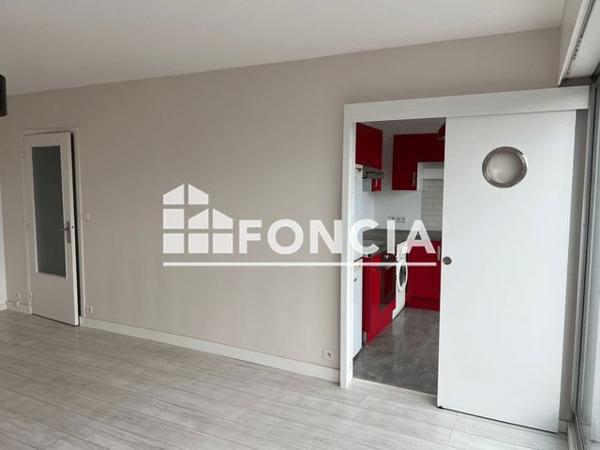 Location Studio 35.2 m² - 4 RUE FRANCK DELMAS La Rochelle 17000