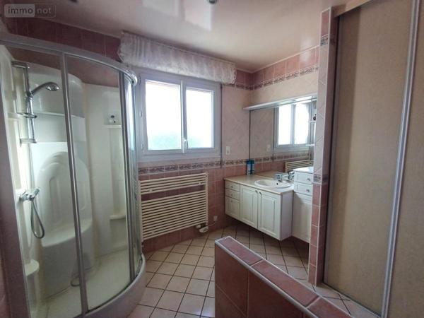 Maison à vendre à Loudéac dans les Côtes-d'Armor (22600), ref : 22110-2164