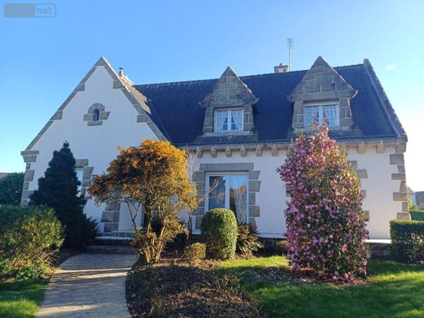 Maison à vendre à Loudéac dans les Côtes-d'Armor (22600), ref : 22110-2164