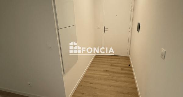 Location Appartement 4 pièces 80.42 m² - Châtenay-malabry 92290