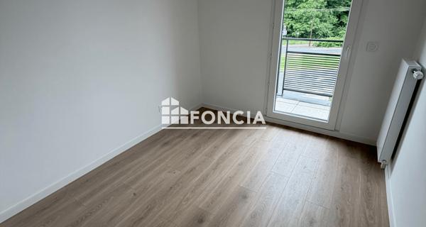 Location Appartement 4 pièces 80.42 m² - Châtenay-malabry 92290