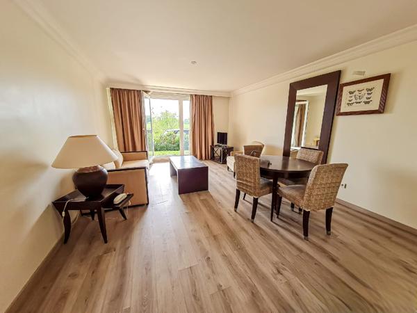 Veigy-Foncenex (74140) GRAND T2 AU RDC TRAVERSANT DE 54M² - TERRASSE + PETIT JARDIN - VEIGY-FONCENEX 74140