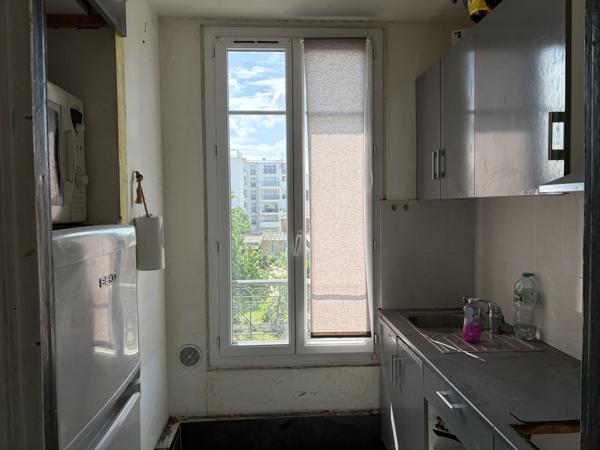 Appartement
         2 pièces
        - 33 m² 128 000 € *