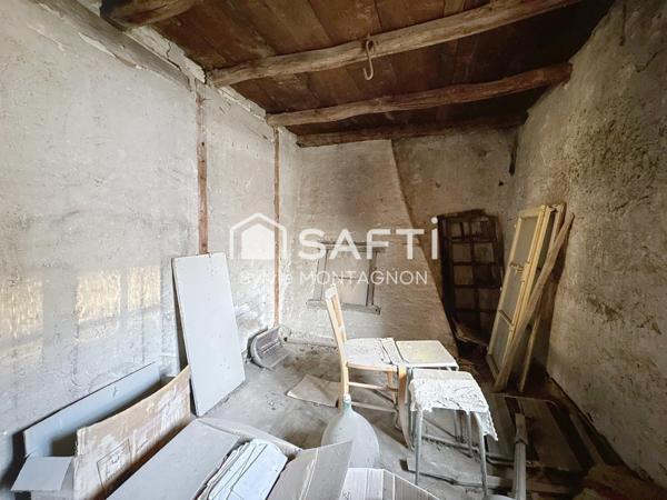 Maison dauphinoise en pierre à rénover, au calme, toiture neuve