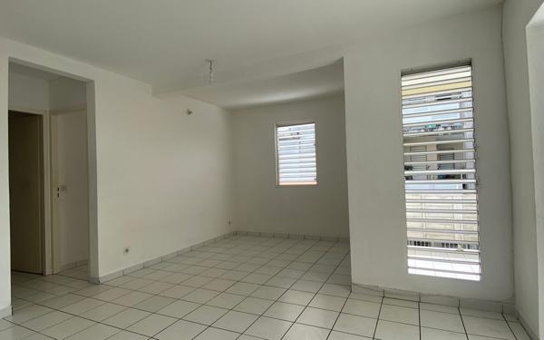 Appartement à louer    3 pièces • 54,06 m2 Sainte-Rose