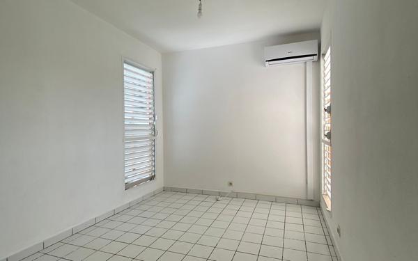Appartement à louer    3 pièces • 54,06 m2 Sainte-Rose