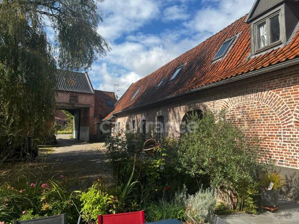 🏡 À Vendre – Superbe Ferme au Carré Rénovée avec Gîtes & Dépendances – Bachy (59830)