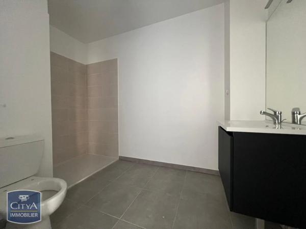 Appartement à louer 2 pièces 39.9m² Arles (13200)