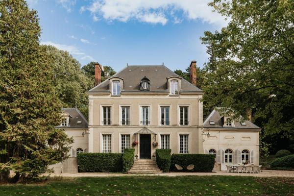 Une Demeure d'Exception en Champagne Fismes