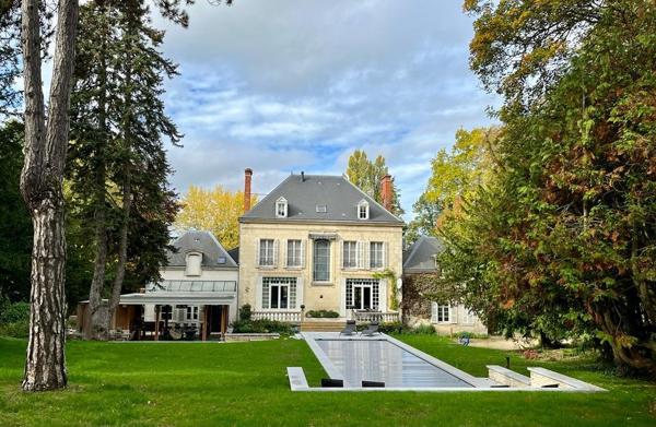 Une Demeure d'Exception en Champagne Fismes