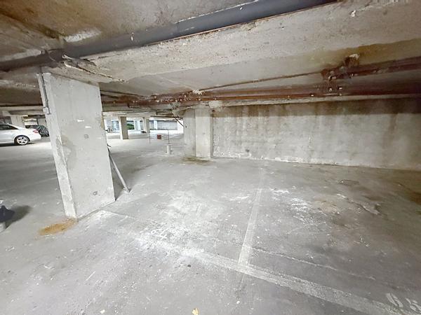 Studio Metz Devant Les Ponts - 20 m² - Place de parking