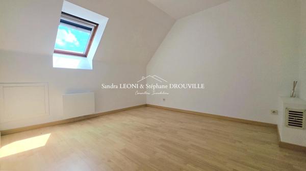 PROCHE EPERNON MAINTENON - RAVISSANTE MAISON FAMILIALE de 155 m² - 5 CHAMBRES
