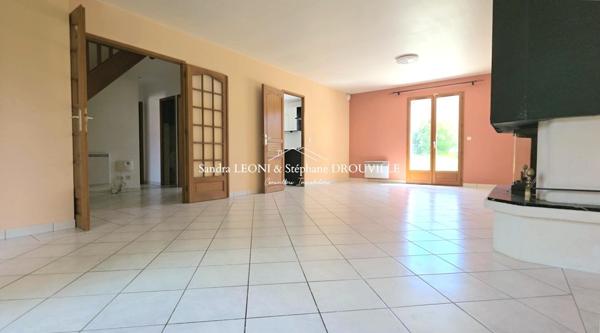 PROCHE EPERNON MAINTENON - RAVISSANTE MAISON FAMILIALE de 155 m² - 5 CHAMBRES