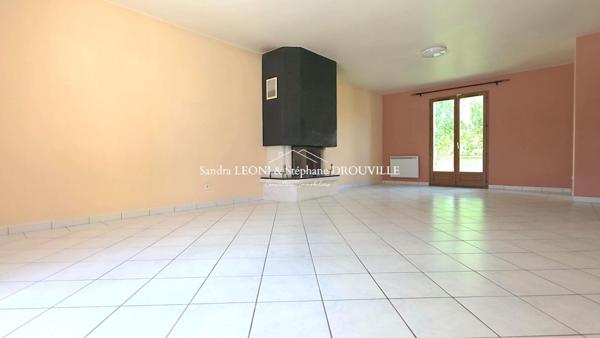PROCHE EPERNON MAINTENON - RAVISSANTE MAISON FAMILIALE de 155 m² - 5 CHAMBRES