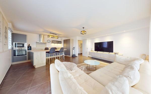 Appartement à vendre    3 pièces • 72 m2 Talange