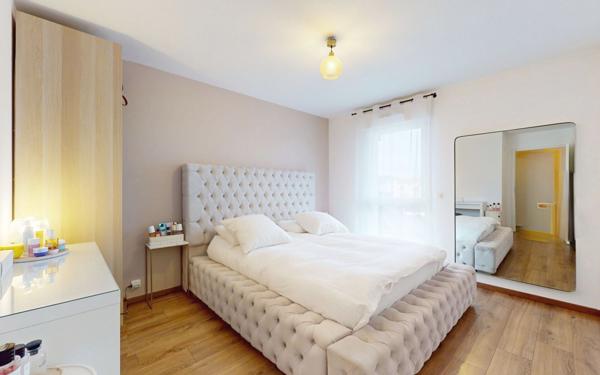 Appartement à vendre    3 pièces • 72 m2 Talange