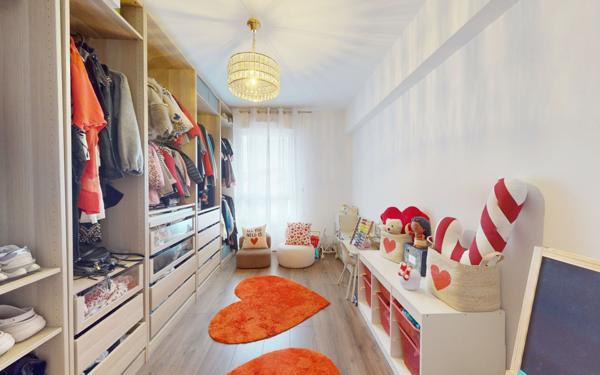 Appartement à vendre    3 pièces • 72 m2 Talange