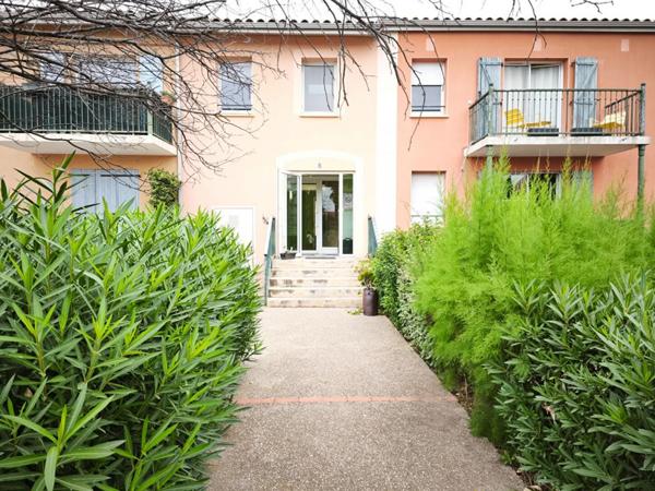 T3 56m2 terrasse et parking