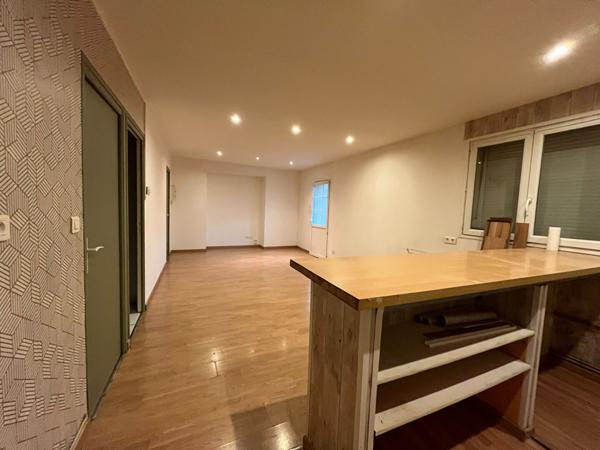 A LOUER APPARTEMENT PROCHE CENTRE VILLE DE ST QUENTIN 02100