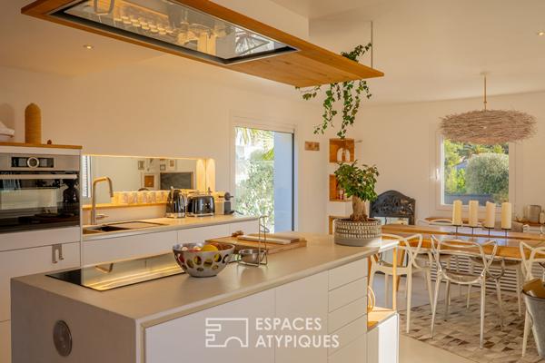 Maison triplex vue mer avec piscine, plage et commerces à pied