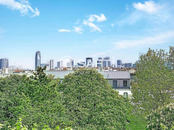 CENTRE VILLE - DERNIER ÉTAGE - 3 PIÈCES 49 m²