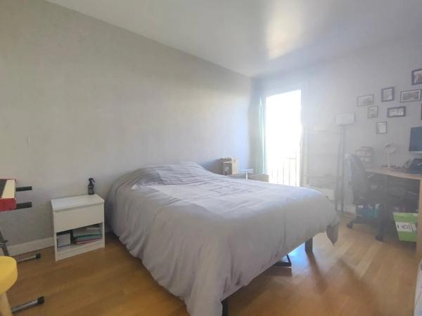 Location                                                      Appartement
                        
                     4 pièces                      82 m2                     à Sucy-en-Brie