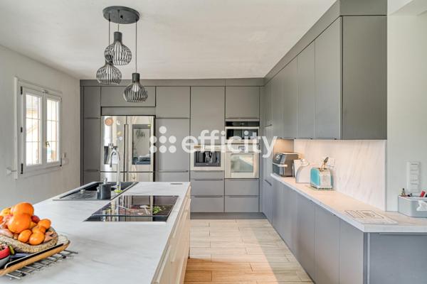 Maison 7 pièces - 160 m² Exclusivité efficity
