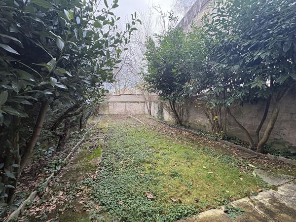 Maison d'exception SECTEUR THERMAL - BLANDAN - ARTEM - garage fermé - jardin privatif - 5 chambres