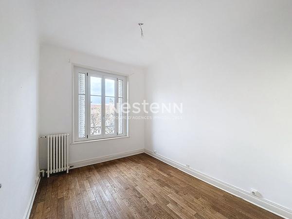 Maison d'exception SECTEUR THERMAL - BLANDAN - ARTEM - garage fermé - jardin privatif - 5 chambres