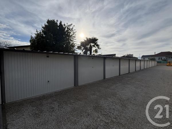 Parking à vendre  210 m2 PONT DE CHERUY - 38